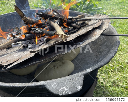 吉爾吉斯斯坦：游牧薄餅 136093172