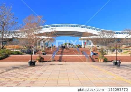 [Saga Prefecture] Yoshinogari Historical Park under clear skies (Historical Park Center) 136093770