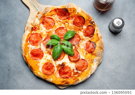 Delicious pepperoni pizza Delicious pepperoni pizza 136095091