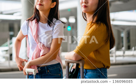 Two women traveling _■Photography cooperation: Kansai International Airport (KIX) Two women traveling _■Photography cooperation: Kansai International Airport (KIX) 136096085