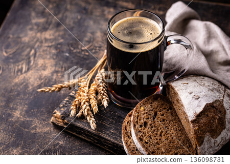 Glass of fresh bread kvass drink 136098781