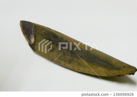 Dried bonito flakes, a traditional Japanese umami ingredient Dried bonito flakes, a traditional Japanese umami ingredient 136098926