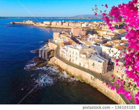 Syracuse old town, Sicily Italy 136103185