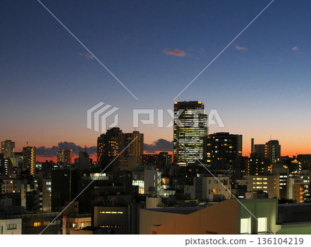 A quiet winter evening cityscape overlooking Ebisu from Hiroo (January 2026) A quiet winter evening cityscape overlooking Ebisu from Hiroo (January 2026) 136104219