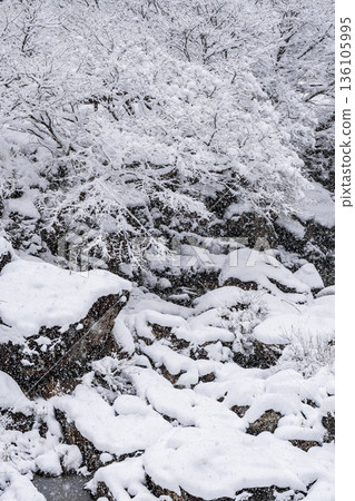 Samigawa Gorge (winter) 136105995