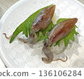 Squid sushi 136106284