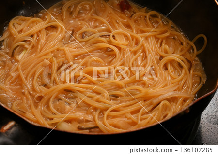 正在煮的日式麵食 136107285