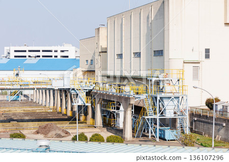 Hirakata City Isojima Water Intake Station (Osaka Prefecture) Hirakata City Isojima Water Intake Station (Osaka Prefecture) 136107296