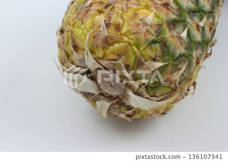 新鮮鳳梨表面的特寫照片 新鮮鳳梨表面的特寫照片 136107341