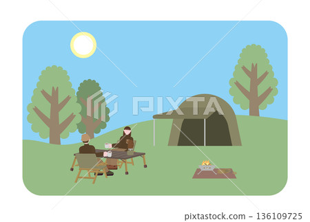 在陽光明媚的日子裡，男男女女在山裡享受露營的樂趣。 136109725