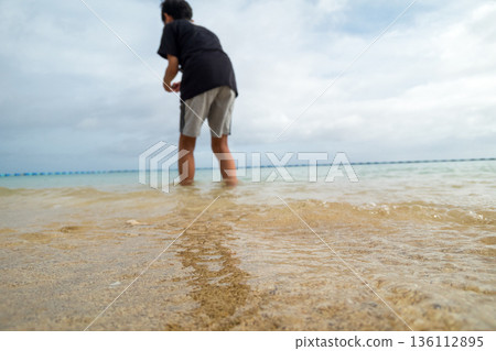 sea, the sea, beach 136112895