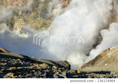 Mount Aso - Asonakadake crater emitting smoke Mount Aso - Asonakadake crater emitting smoke 136114864