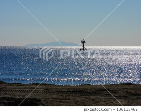The Shonan Sea as seen from Hiratsuka Sea Terrace. The island visible in the distance is Oshima. The Shonan Sea as seen from Hiratsuka Sea Terrace. The island visible in the distance is Oshima. 136115462