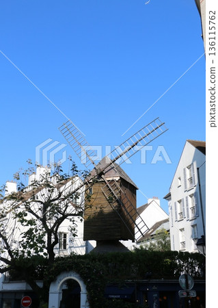 Moulin de la Galette, another windmill in Montmartre 136115762