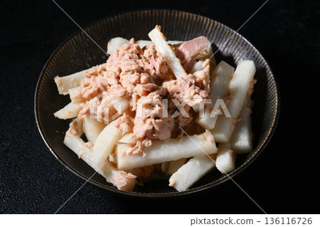 Radish tuna salad Radish tuna salad 136116726