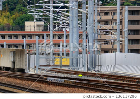 Tohoku Shinkansen bottleneck... ``Shinkansen approach line'' under construction to eliminate at-grade intersection at Fukushima Station Tohoku Shinkansen bottleneck... ``Shinkansen approach line'' under construction to eliminate at-grade intersection at Fukushima Station 136117296