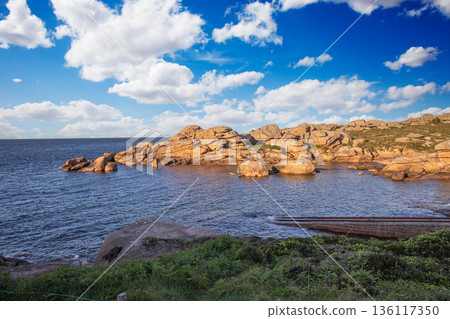 Ploumanac'h pink granite coast, cotes-d'armor, brittany, france 136117350