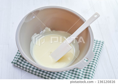 Chocolate melted in a water bath 136120816