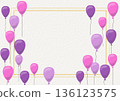 三種顏色的氣球：紫色和粉紅色 136123575