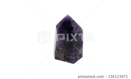 紫水晶晶點微距攝影白色背景 紫水晶晶點微距攝影白色背景 136123971