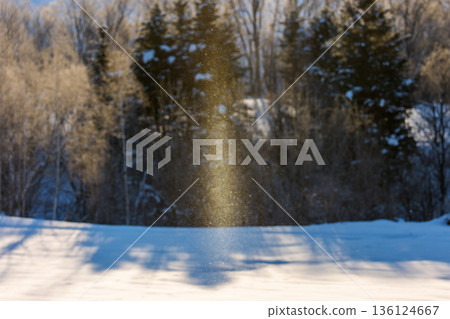 Sun pillars and diamond dust appear in the snowy fields: a natural phenomenon in Minamifurano, Hokkaido Sun pillars and diamond dust appear in the snowy fields: a natural phenomenon in Minamifurano, Hokkaido 136124667