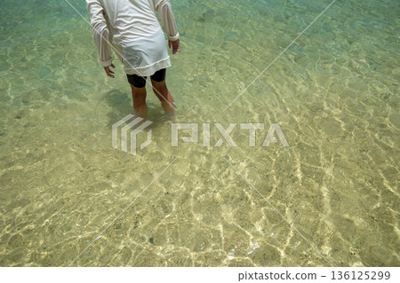 beach, beaches, sea 136125299