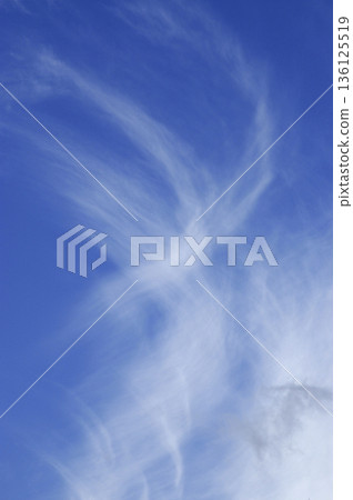 Image of white clouds with blue sky in the background 136125519