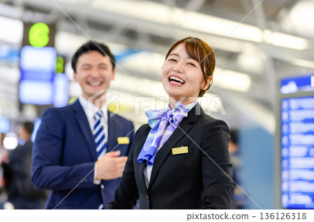 機場工作人員燦爛的笑容 ■攝影合作：關西國際機場（KIX） 136126318