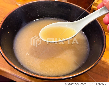 五目蕎麥麵湯，拉麵湯 136126977