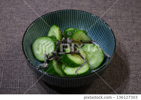 麻油黃瓜海帶 136127303