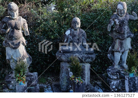 Stone statues of Nio at the site of Shoryoji Temple (designated cultural property of Satsumasendai City) 136127527