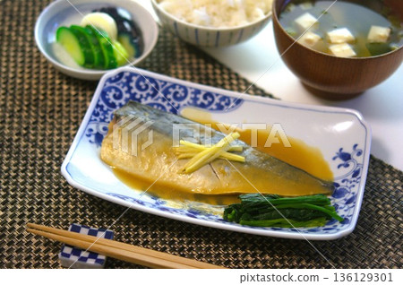 Simmered mackerel with mackerel Simmered mackerel with mackerel 136129301