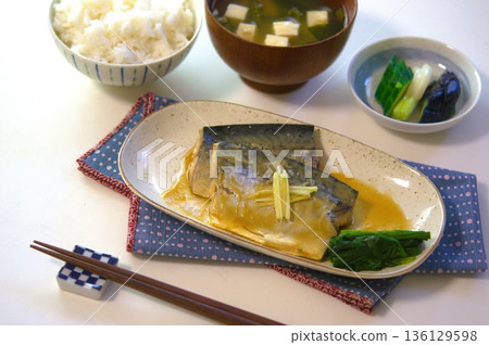Simmered mackerel with mackerel 136129598