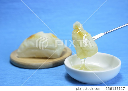 Mochi with honey Mochi with honey 136135117