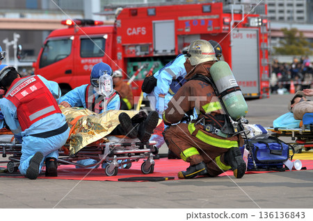 Emergency rescue training at the New Year's paramedic training session Car accident Emergency medical technician training scene Emergency rescue training at the New Year's paramedic training session Car accident Emergency medical technician training scene 136136843