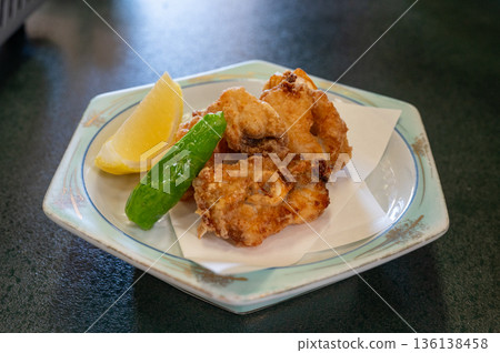 Deep fried chicken 136138458