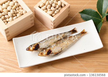 烤沙丁魚和烤黃豆 烤沙丁魚和烤黃豆 136138568