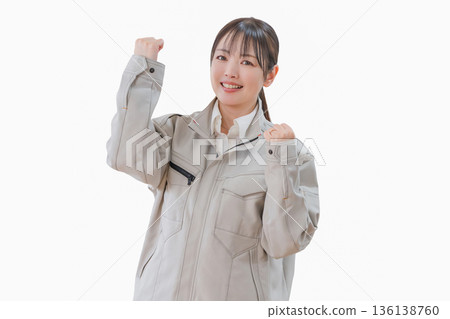 女工揮拳 136138760