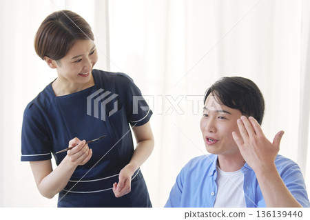 男性，20多歲，眉毛沙龍 136139440