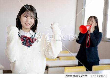 Supportive adults and energetic students Supportive adults and energetic students 136139632
