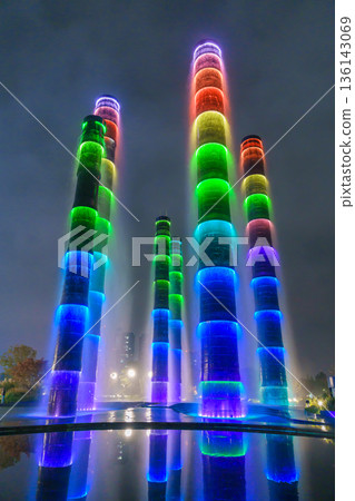 The Tower of Life is a modern bamboo fountain sculpture at SKP Chengdu, a luxury mall in Chengdu. Famous Landmark for tourism attraction. 31 October 2025, Chengdu, Sichuan, China The Tower of Life is a modern bamboo fountain sculpture at SKP Chengdu, a luxury mall in Chengdu. Famous Landmark for tourism attraction. 31 October 2025, Chengdu, Sichuan, China 136143069