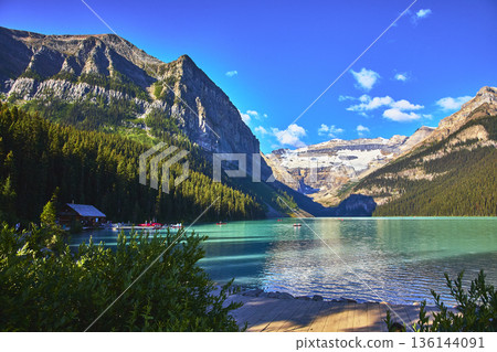 Lake Louise Turquoise Water Glacier Mountain Canoe Kayak Banff National Park Lake Louise Turquoise Water Glacier Mountain Canoe Kayak Banff National Park 136144091