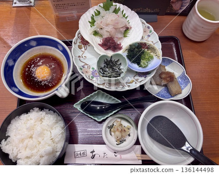 愛媛郡的特色美食-宇和島鯛魚飯 愛媛郡的特色美食-宇和島鯛魚飯 136144498