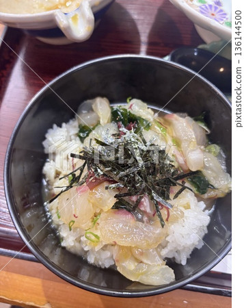 Local gourmet dish: Uwajima sea bream rice Local gourmet dish: Uwajima sea bream rice 136144500