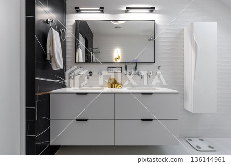 Modern Bathroom Double Vanity with Large Mirror and Gold Decor Modern Bathroom Double Vanity with Large Mirror and Gold Decor 136144961