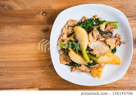 味噌炒蘿蔔豬肉 136145706