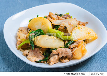 味噌炒蘿蔔豬肉 136145708