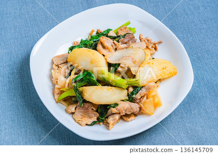 味噌炒蘿蔔豬肉 136145709