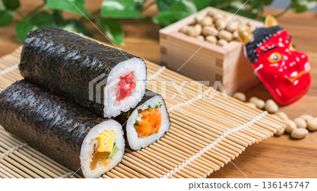 節分繪方卷、撒豆用的幸運豆、鬼面具和木製枡 136145747