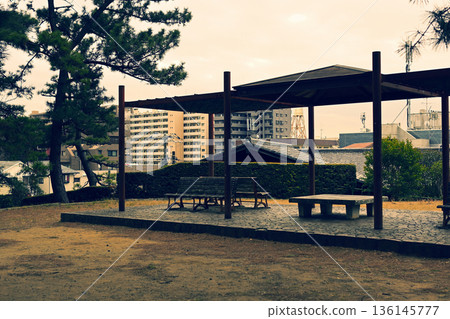 千葉縣千葉市稻毛公園涼亭 千葉縣千葉市稻毛公園涼亭 136145777